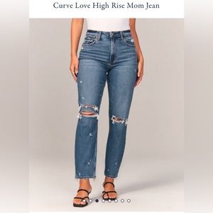 Abercrombie & Fitch High Rise Mom Jeans